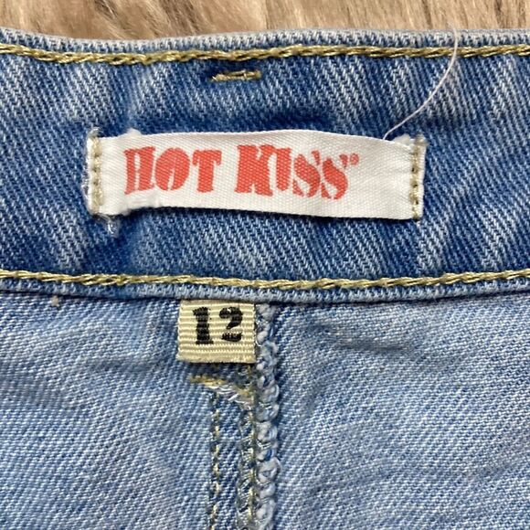 Hot Kiss High Rise Distressed Raw Frayed Hem Denim Shortie- Crochet Pockets - Picture 2 of 6